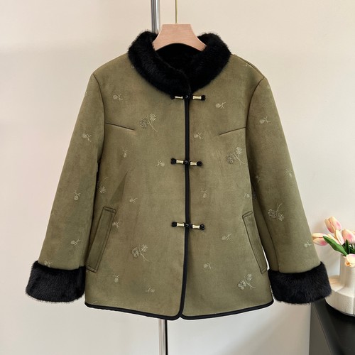 高贵妈妈秋冬皮毛一体外套大衣