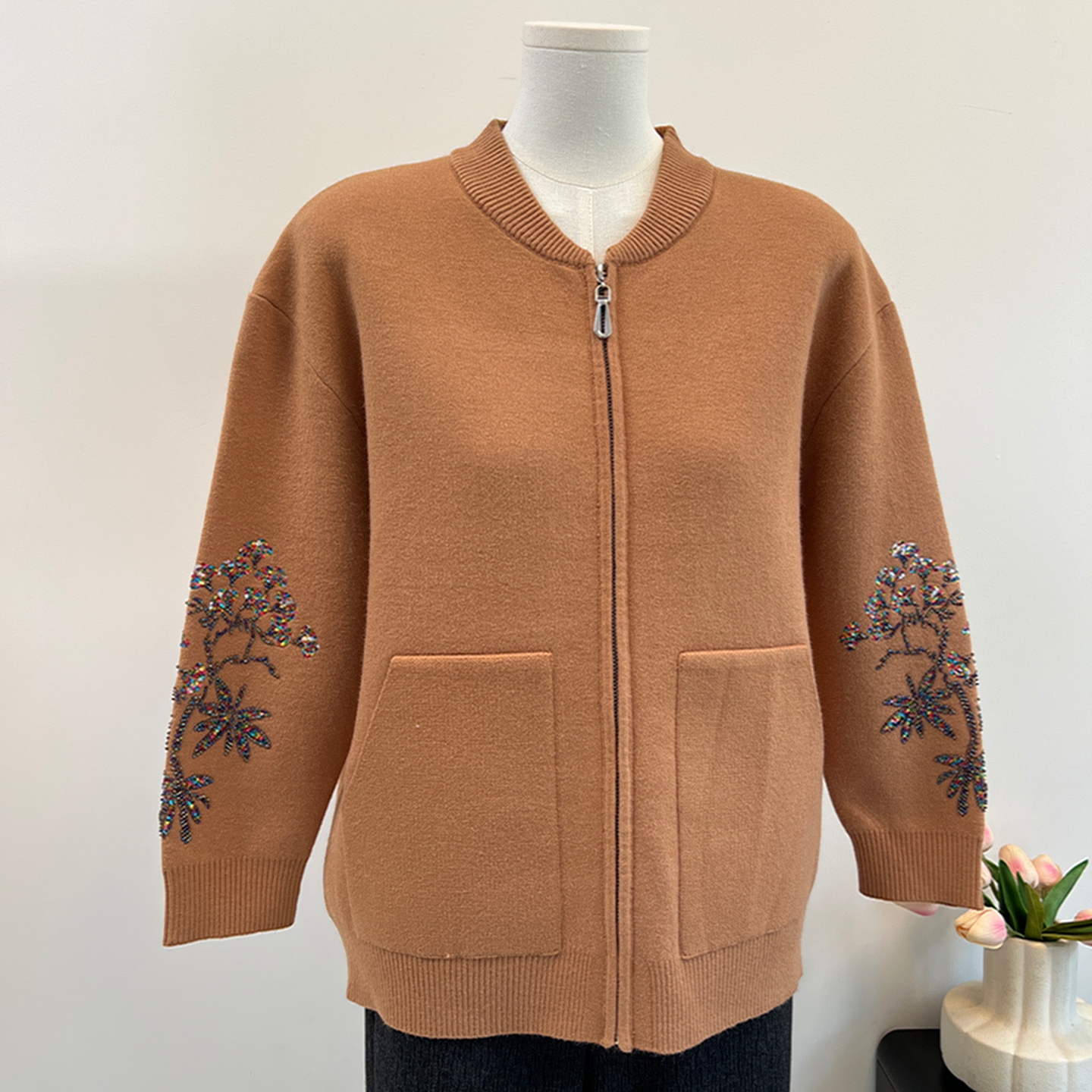 妈妈冬装加绒加厚针织开衫上衣