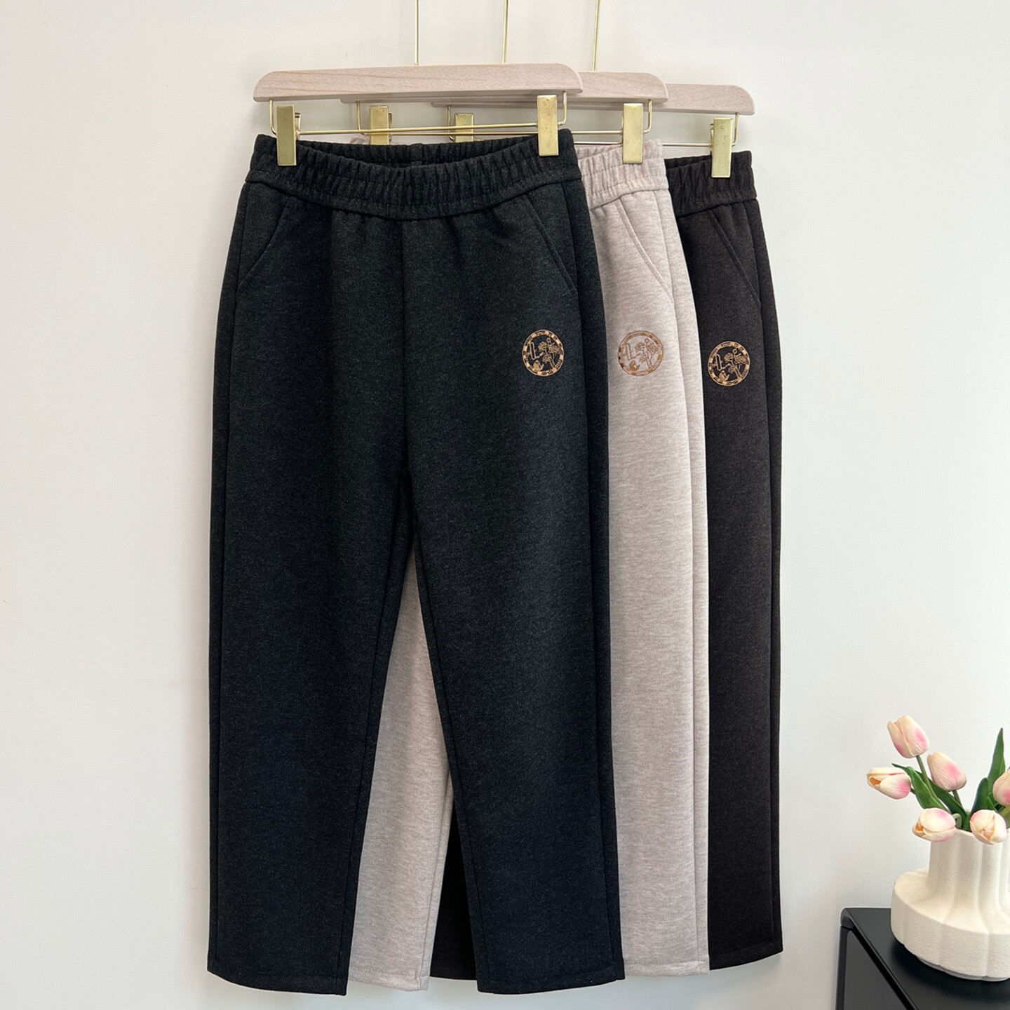 妈妈秋冬裤子女休闲裤老年人奶奶秋装新款长裤中老年人时尚直筒裤