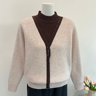 妈妈秋冬装半高领加绒加厚打底衫中老年女洋气针织上衣一体绒毛衣