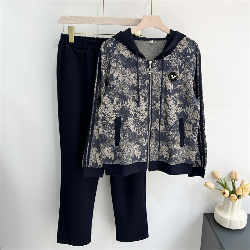 妈妈装秋季运动时尚套装2024新款上衣中老年女洋气休闲外套两件套