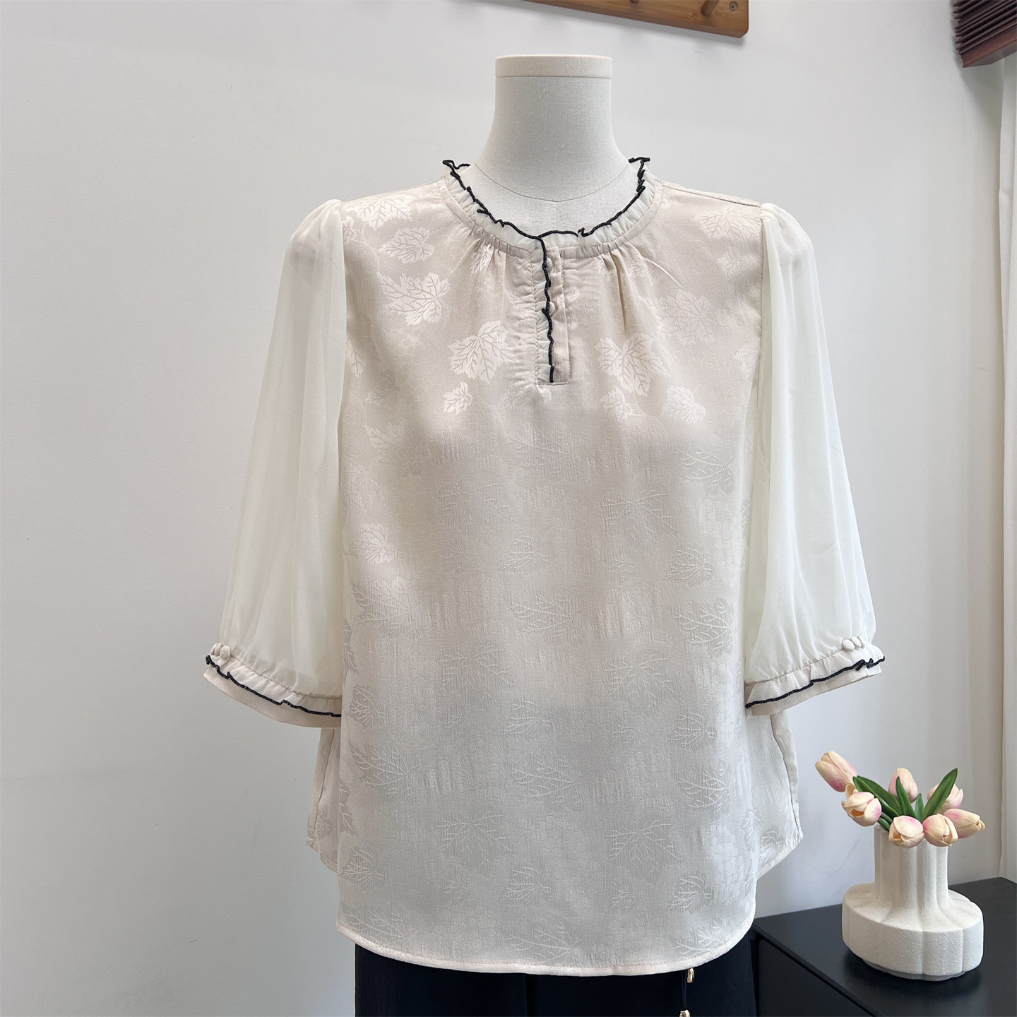 2026夏季新款妈妈装仿真丝短袖T恤圆领小衫中老年女奶奶雪纺上衣