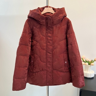 妈妈秋冬洋气羽绒服上衣中老年女装奶奶新款冬装带帽保暖短款外套