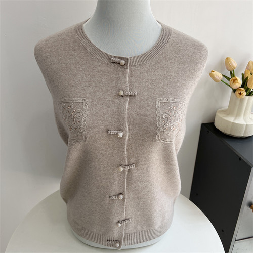 郭贵人纯羊毛衫妈妈针织开衫