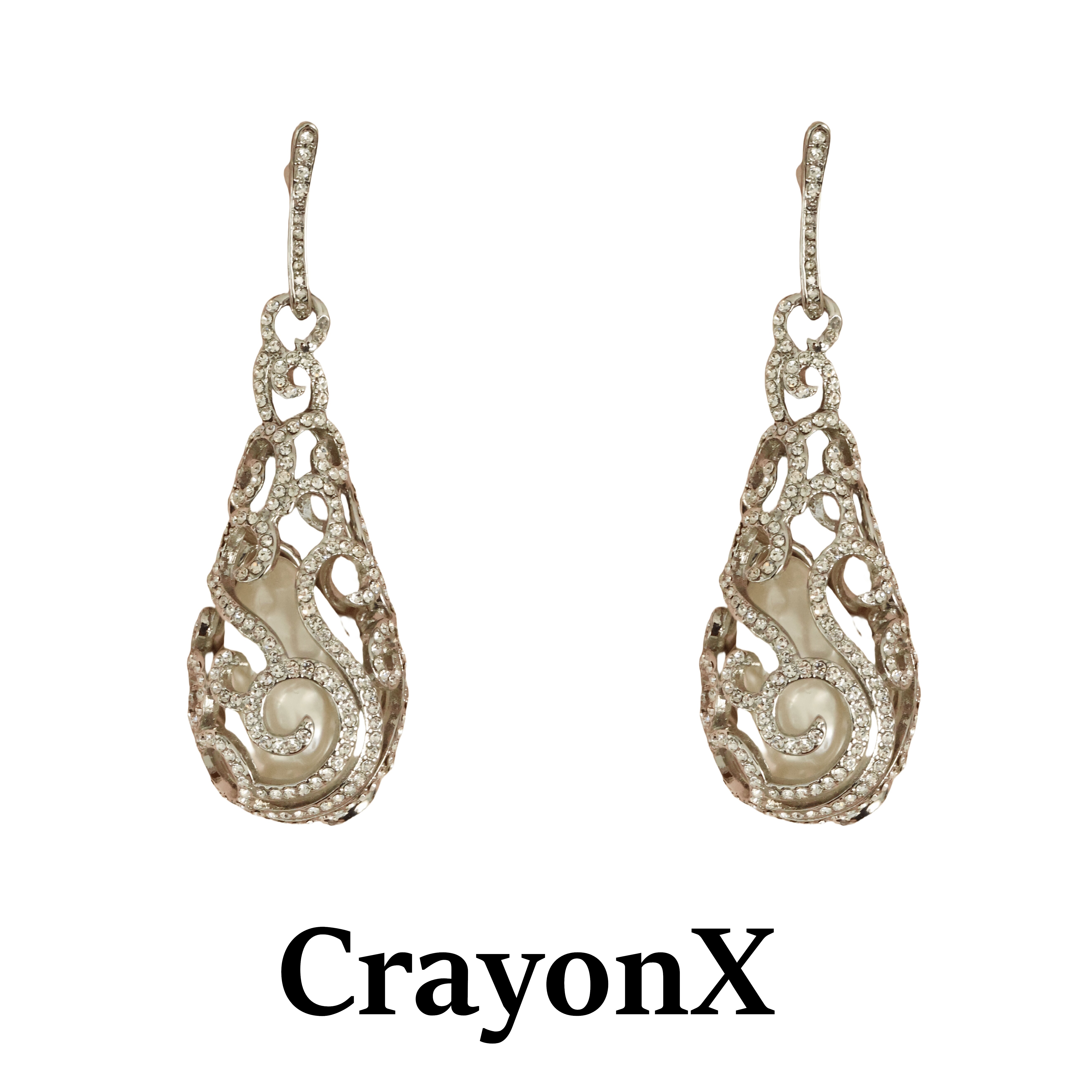 CrayonX水滴形镂空花纹耳环