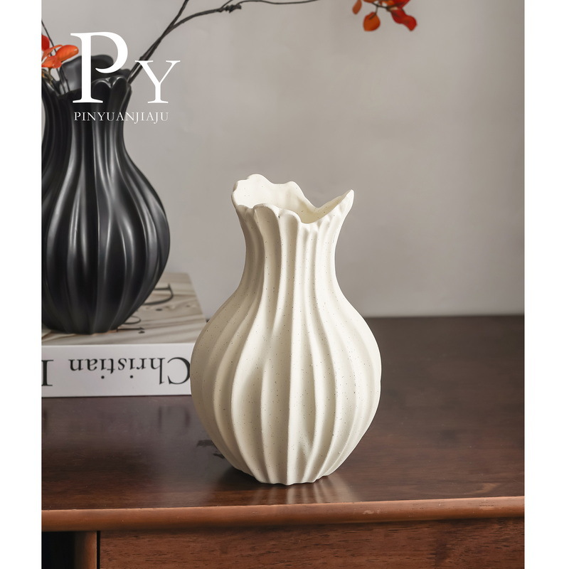 现代扇子陶瓷花瓶插花轻奢高级感侘寂风玄关客厅电视柜装饰品摆件