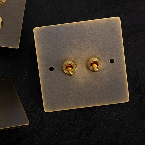 英诺诗达复古黄铜开关插座可定制