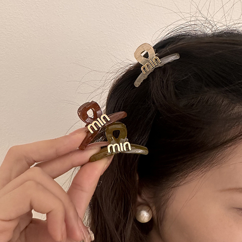 新款简约字母迷你小抓夹女公主头