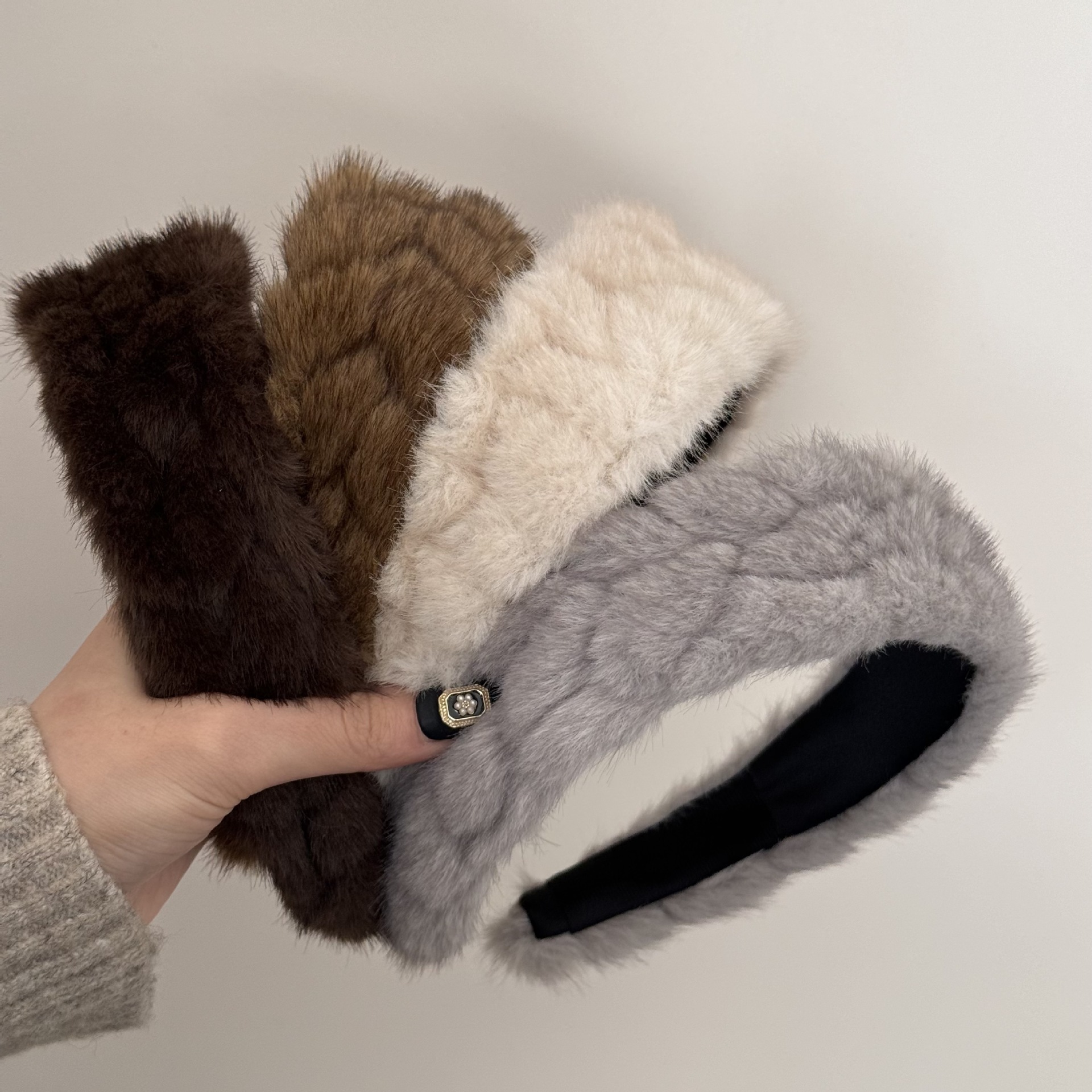 韩国秋冬美拉德色毛绒宽边发箍女韩系高颅顶压发头箍日常外出发卡