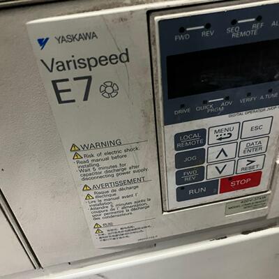 E7B4037安川变频器 工业工控自动化动力设备议价维修