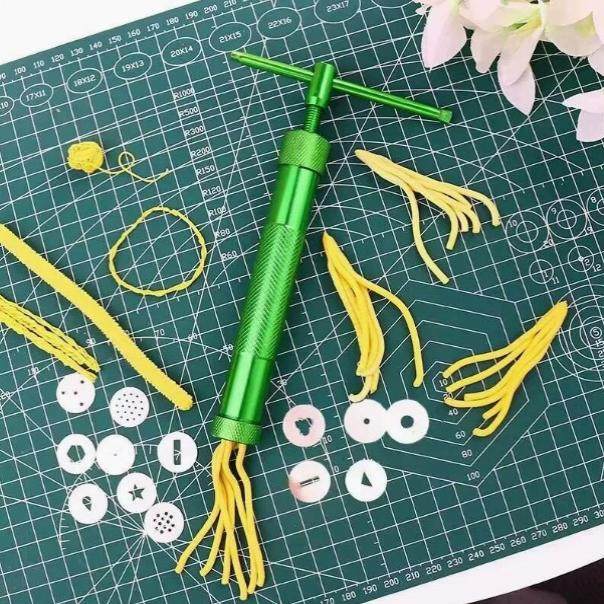 精雕压花蛋糕装饰陶艺旋转式挤泥器翻糖diy油泥软陶泥挤泥枪,玩具/童车/益智/积木/模型,软陶泥,淘宝优惠券,粉丝福利购,淘宝优惠卷