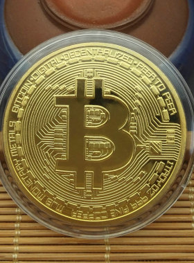 仿黄铜纪念币合金比特B钥匙扣挂件BTC数字货币定做金币硬币