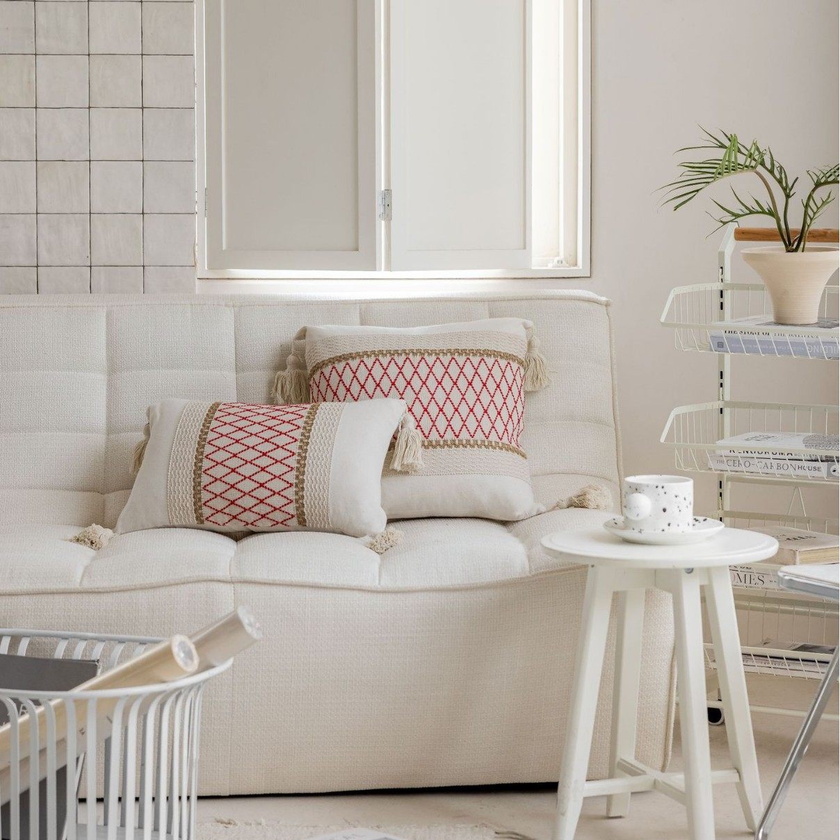 北欧风睡觉抱枕含芯ins风办公室靠枕椅子久坐流苏刺绣汽车腰靠垫,居家布艺,抱枕被,淘宝优惠券,粉丝福利购,淘宝优惠卷