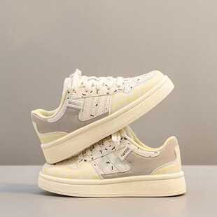 环球小众设计板鞋女款2025秋季新款韩版百搭小白鞋低帮运动休闲鞋