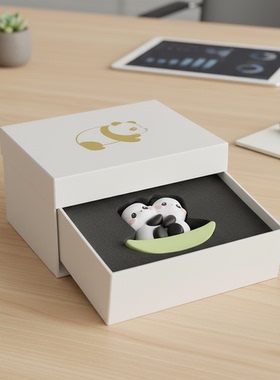 可爱熊猫造型桌面收纳盒摆件