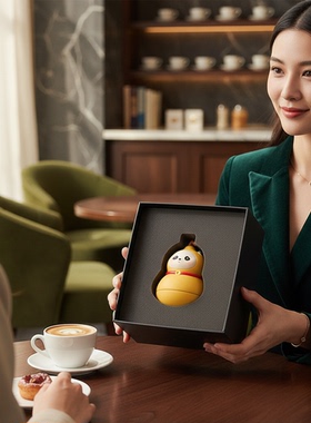 卡通小黄鸭桌面收纳摆件