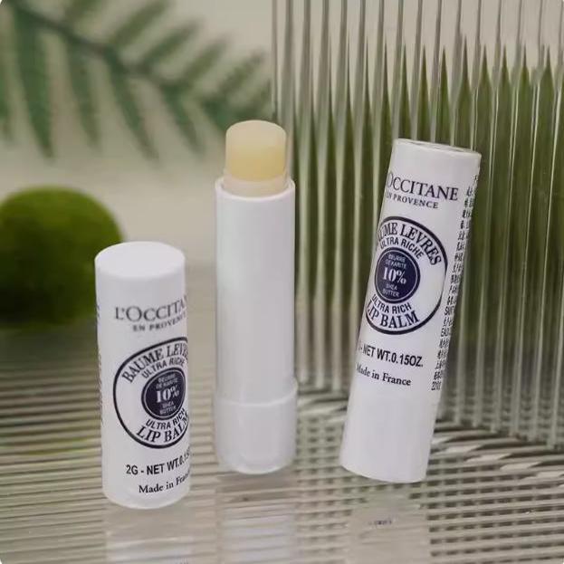 国内专柜 欧舒丹乳木果滋润护唇膏小样2g 滋润保湿缓解干燥旅行装