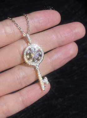 莫桑石太阳花项链女轻奢锁骨链