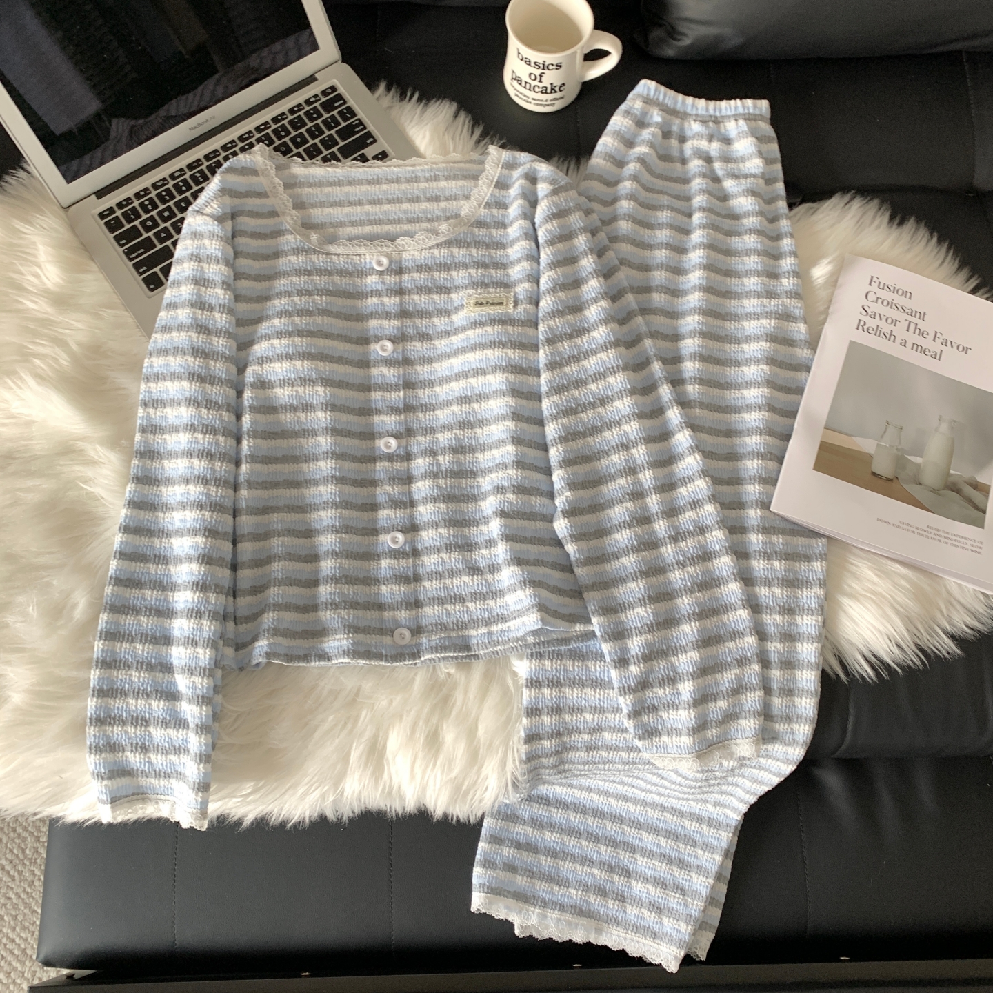 带胸垫睡衣女春秋冬简约风家居服