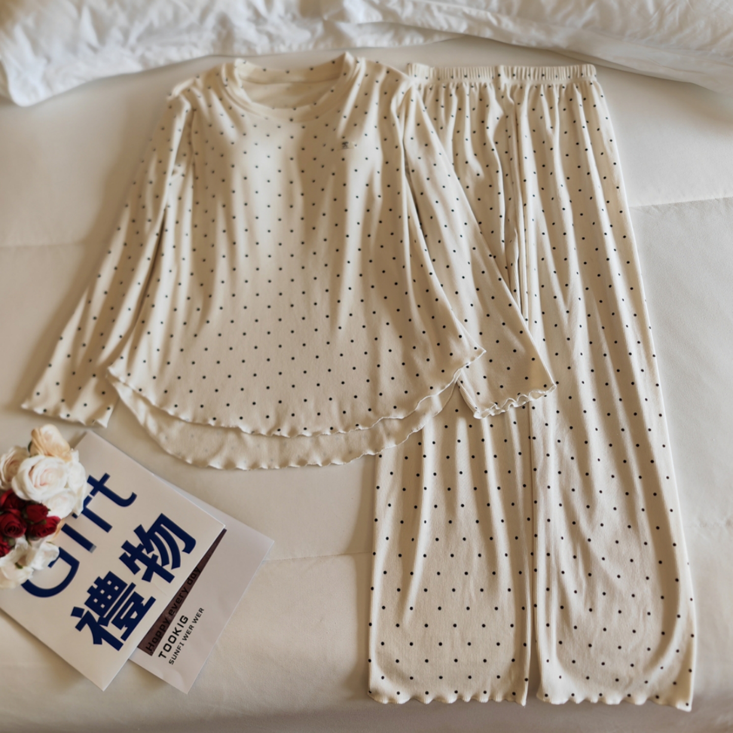 带胸垫睡衣女春秋冬季德绒家居服