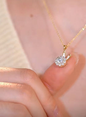 2025年新款项链小兔子可旋转皓石项链女网红生肖本命年锁骨链