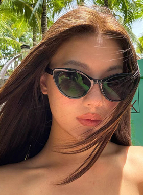气质UP。Mona同款三角蝶形 猫眼镜框复古偏光墨镜凹造型太阳镜