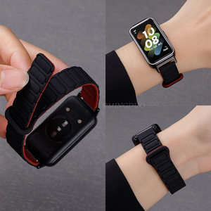 鸣铎黑配酒红新款适用华为手环10/9/8表带nfc版荣耀手环10/9腕带智能band十九代运动回环磁吸硅胶男女款高级