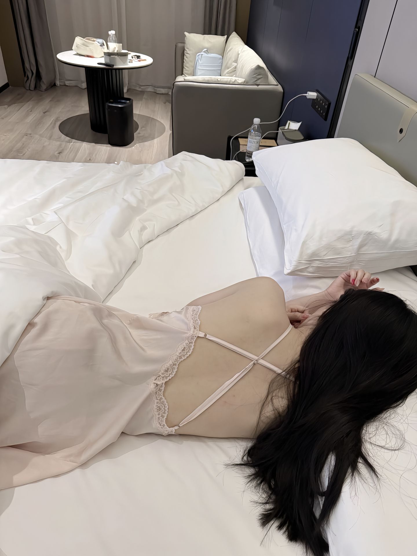 2026新款轻奢睡衣夏季新款蕾丝吊带睡裙夏日花序睡裙衣服图片