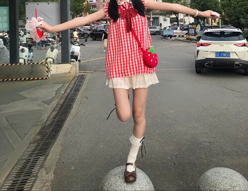 超萌可爱闺蜜双子洋气连衣裙夏季甜美蛋糕花苞裙小飞袖格子裙子夏