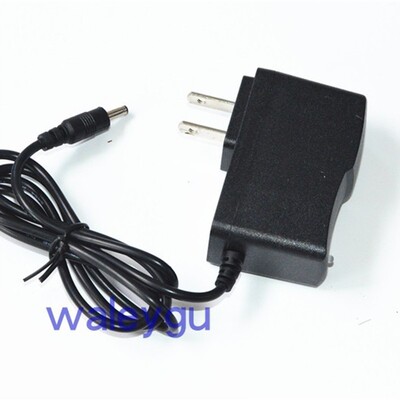 Ultrafire XG-9001 强光手电筒 手提式探照灯 充电器