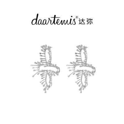 花蕊设计师daartemis夸张