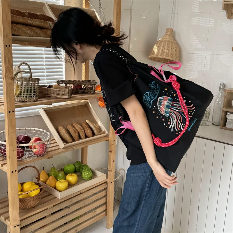 5月新款韩日系环保刺绣购物袋小众尼龙大容量手提斜挎包单肩包包