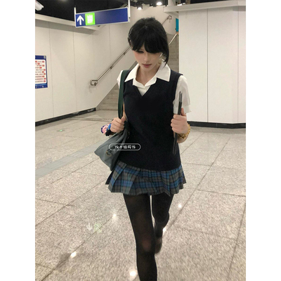 学院风甜辣百搭jk制服马甲背心针织老头衫女日系V领内搭套头毛衣