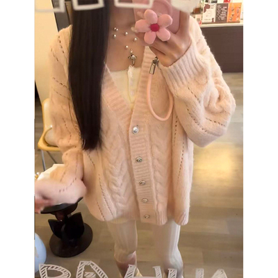 温柔粉嫩麻花V领针织开衫秋冬新款宽松软糯 慵懒少女学生毛衣外套