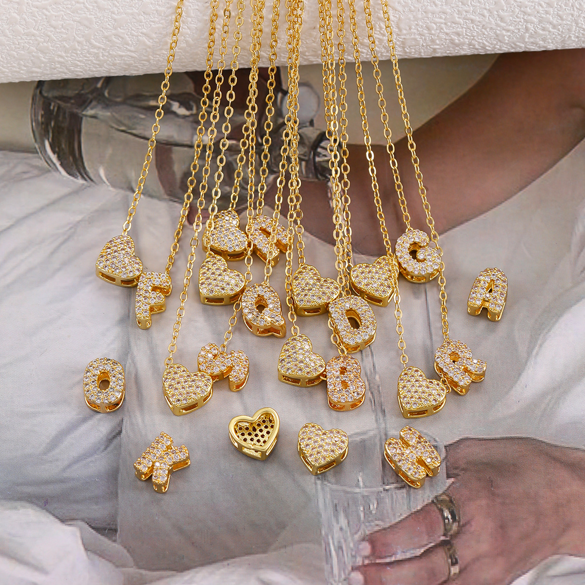 欧美跨境DIY个性制定英文名字母爱心项链锆石字母吊坠锁骨链