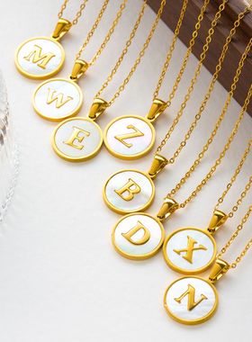 钛钢不掉色韩版白色小圆牌英文字母项链女冷淡风时尚百搭轻奢吊坠