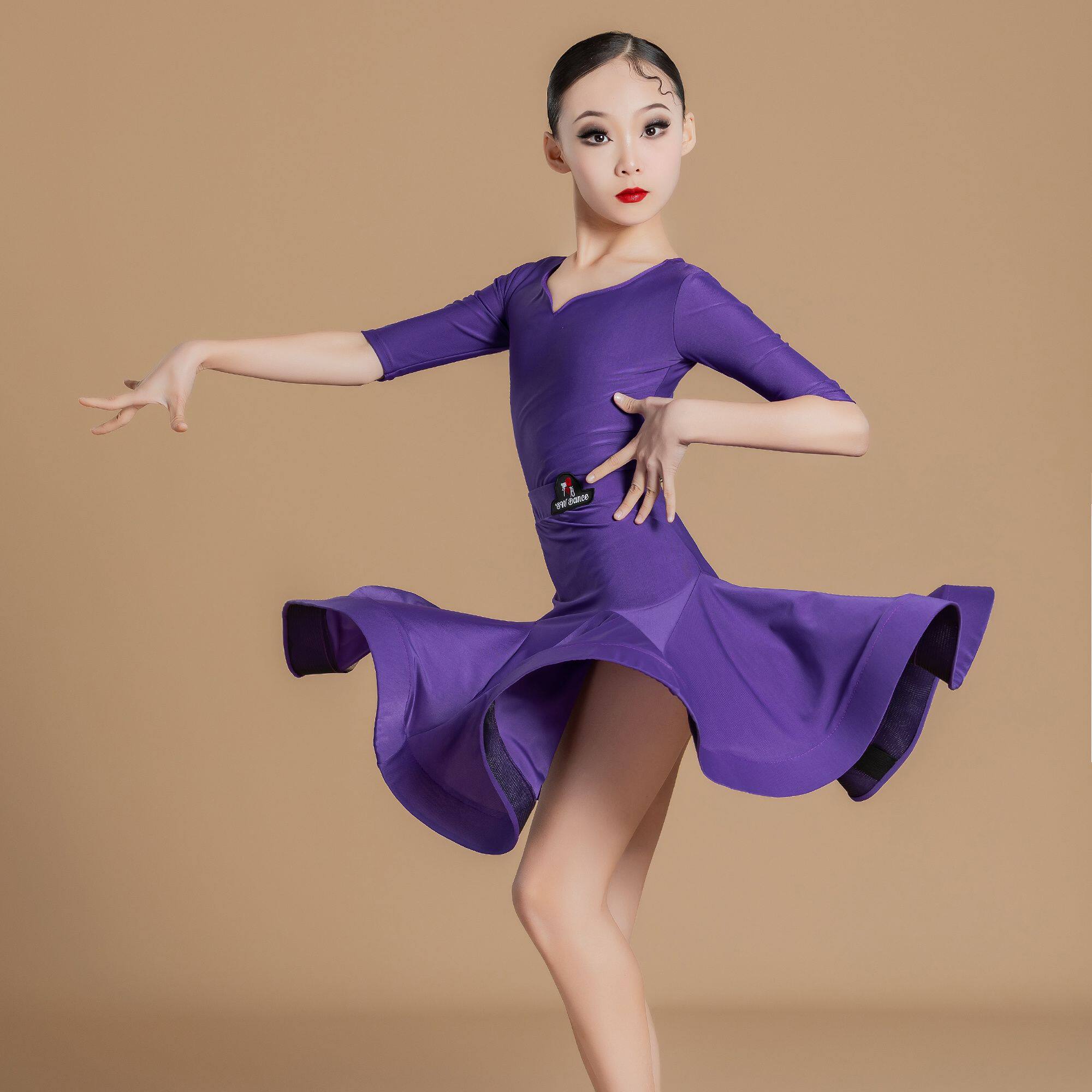 网红款童拉丁舞服准赛服