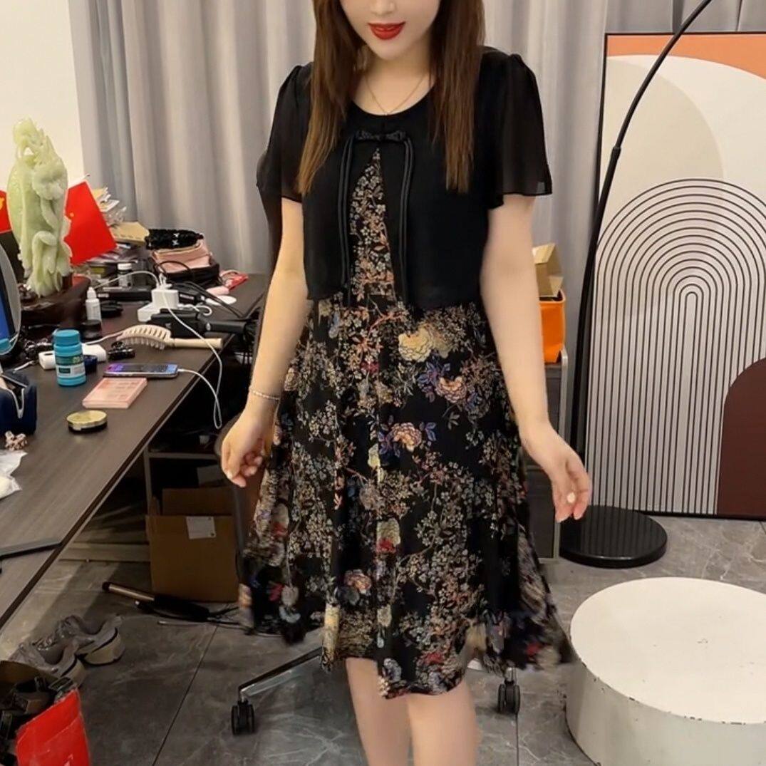 超火的网红同款爆款新中式中长款假两件连衣裙中老年裙子夏季显遮