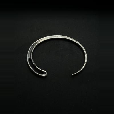 ACYCLIC_无环 绣针环形手镯