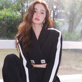 Wester秋季 喻言同款 流行钻扣拼黑白色短西装 Maison 上衣两件套装