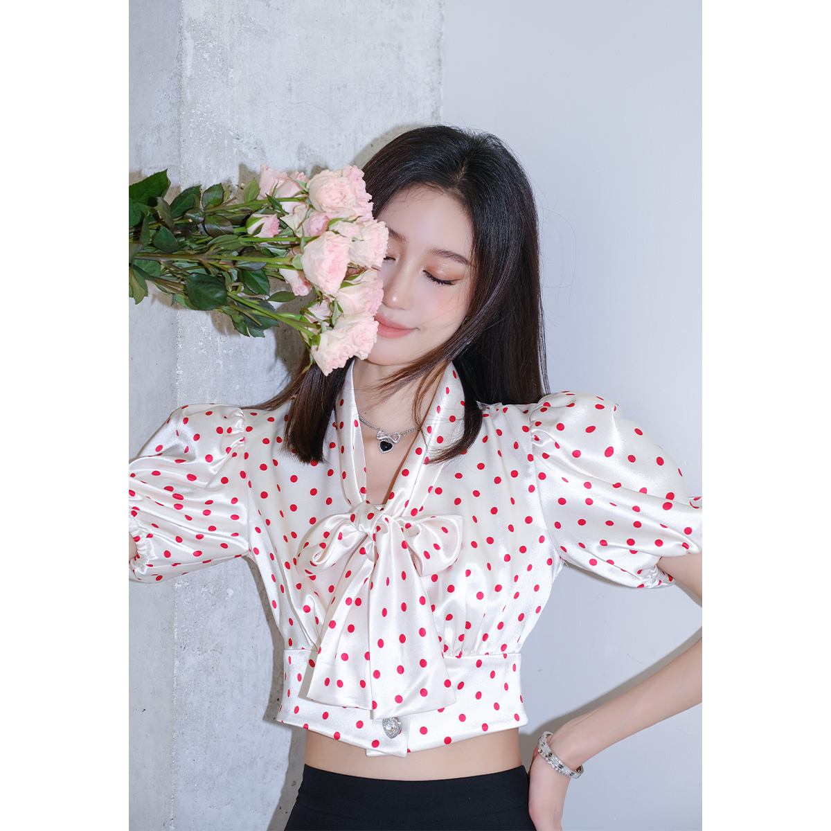 MaisonWester夏季唐艺昕杨紫同款法式复古红色波点泡泡袖上衣