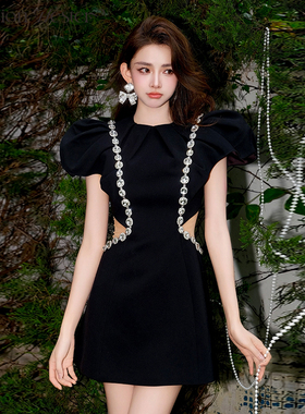 Maison Wester春季宋轶鞠婧祎同款黑色花苞袖时尚A摆连衣裙小黑裙