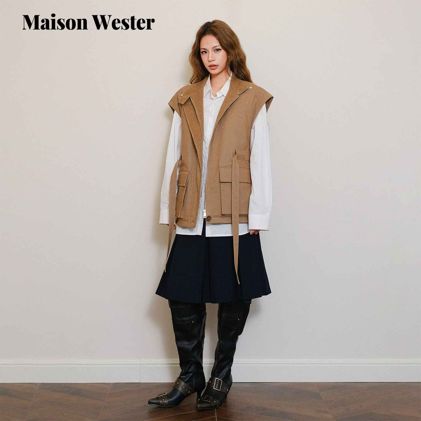 Maison Wester春季新品休闲风时尚感翻领白色贴标潮流口袋衬衫女