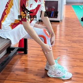 Yonex尤尼克斯 ELZ3系列白色女子舒适百搭耐磨羽毛球鞋 SHBELZ3LEX