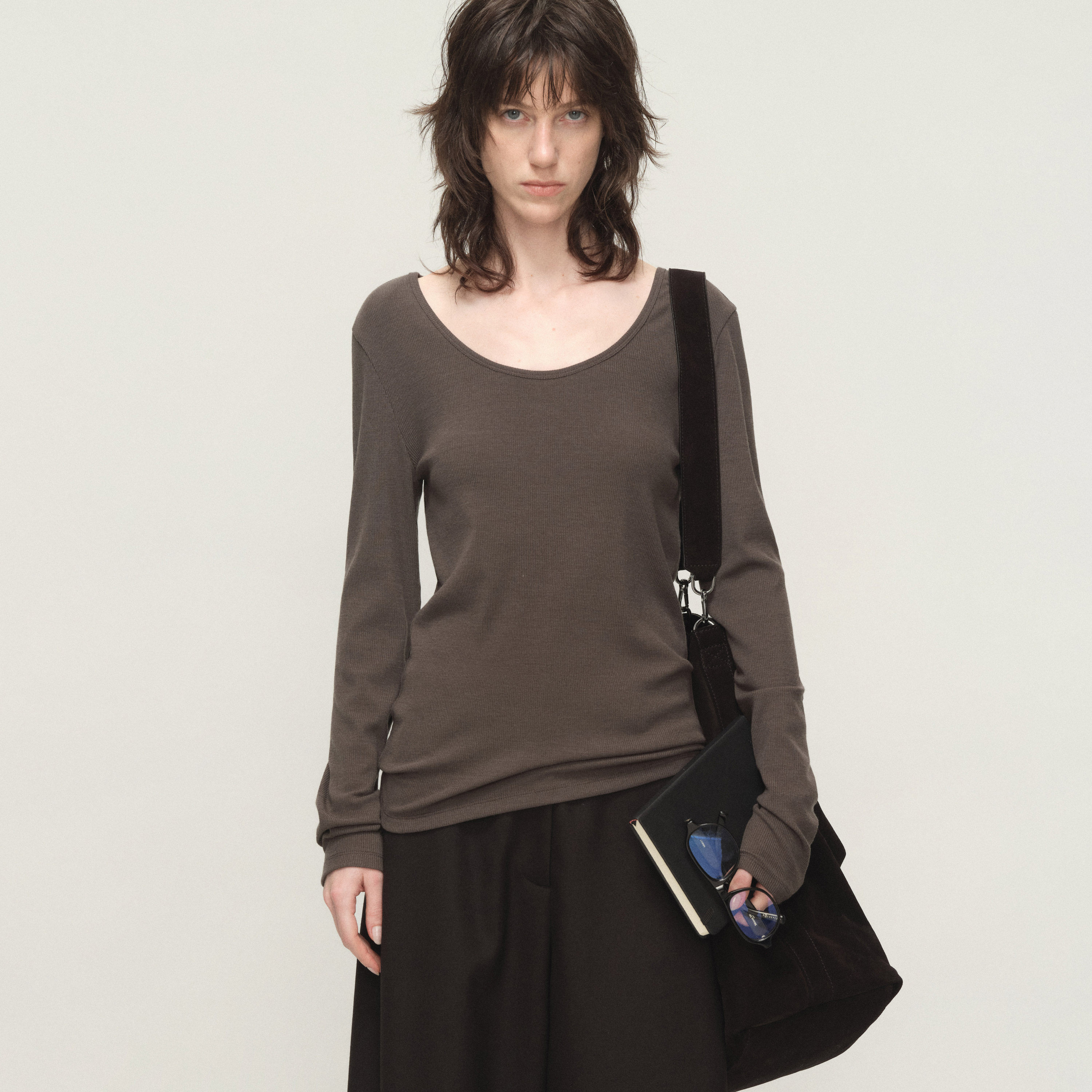 白弓 “羊毛系列”定制超细丝感绵羊毛大圆领长袖T恤女56292