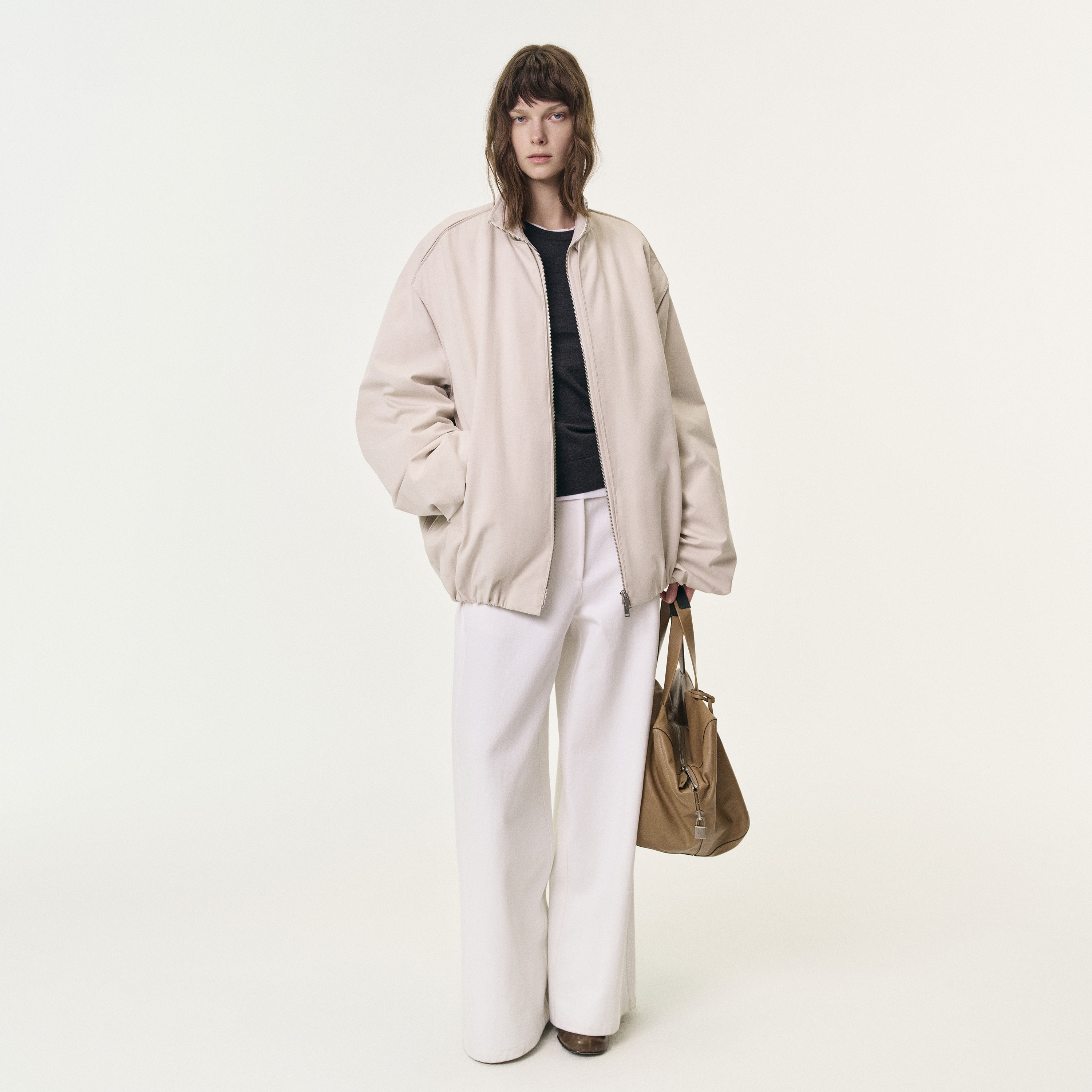 白弓立领简约冬季保暖短款棉服时髦短外套57090