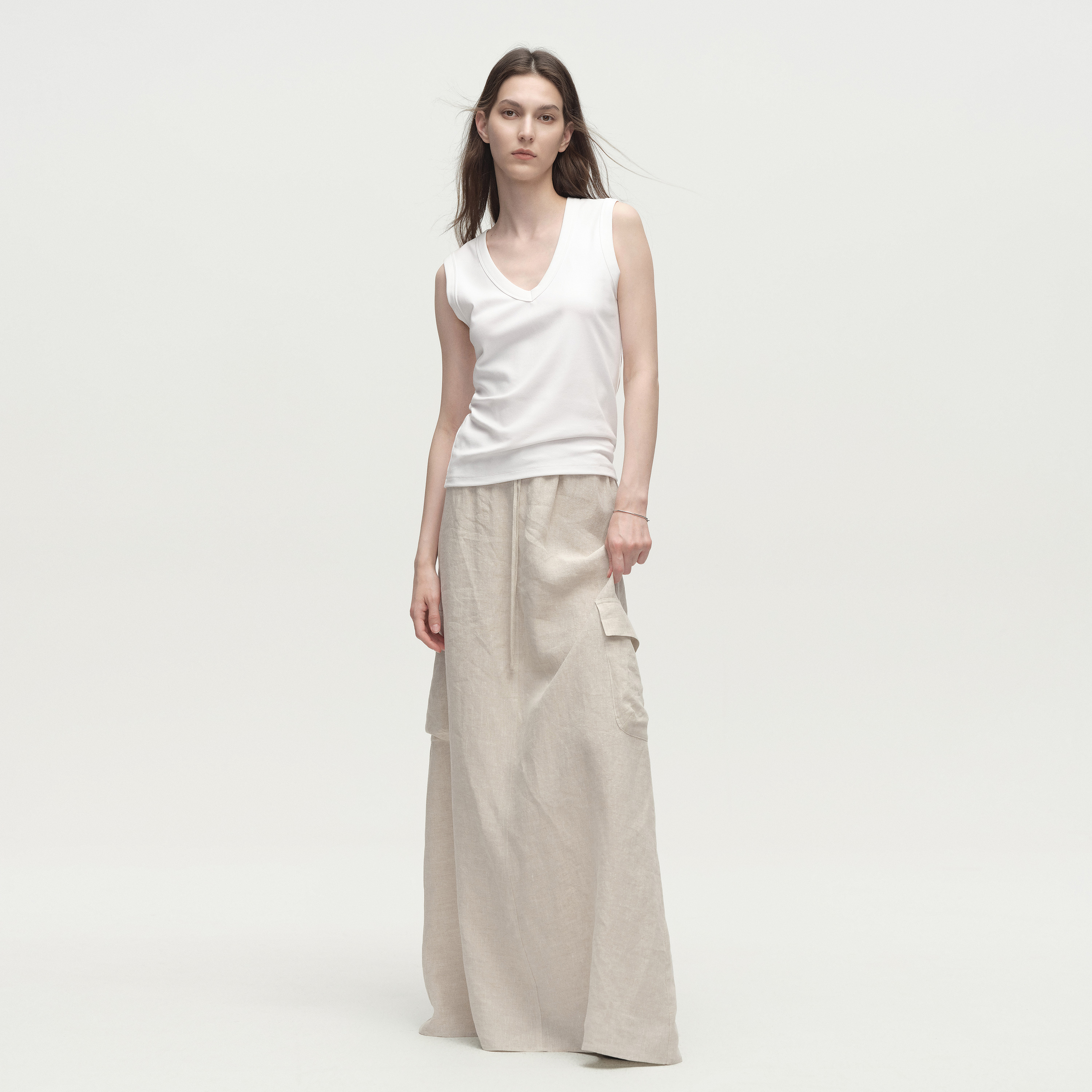 白弓“亚麻系列”轻度假风宽松自然腰半身裙女长裙子夏新款55520