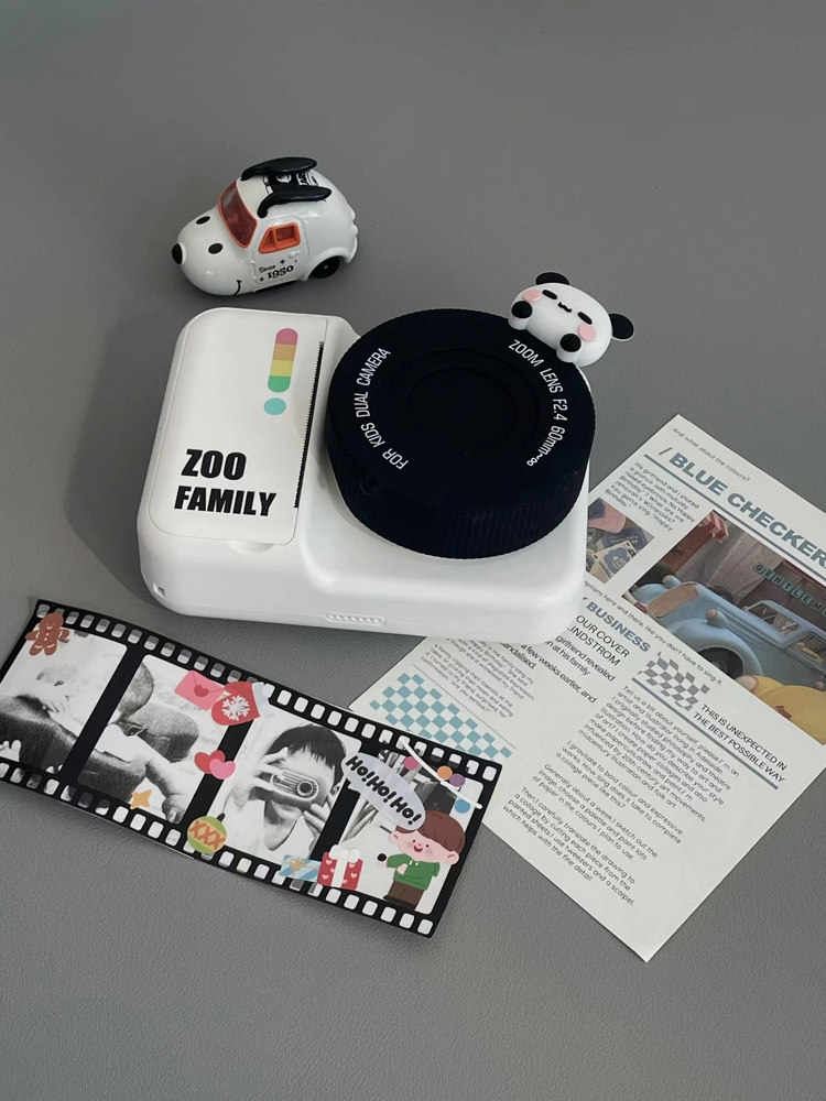 카메라에는 감열지 P2 뉴 미니 인터넷 연예인 학생  사진을 찍을 수 있는 프린트 폴라로이드 어린이 장난감이 함께 제공됩니다