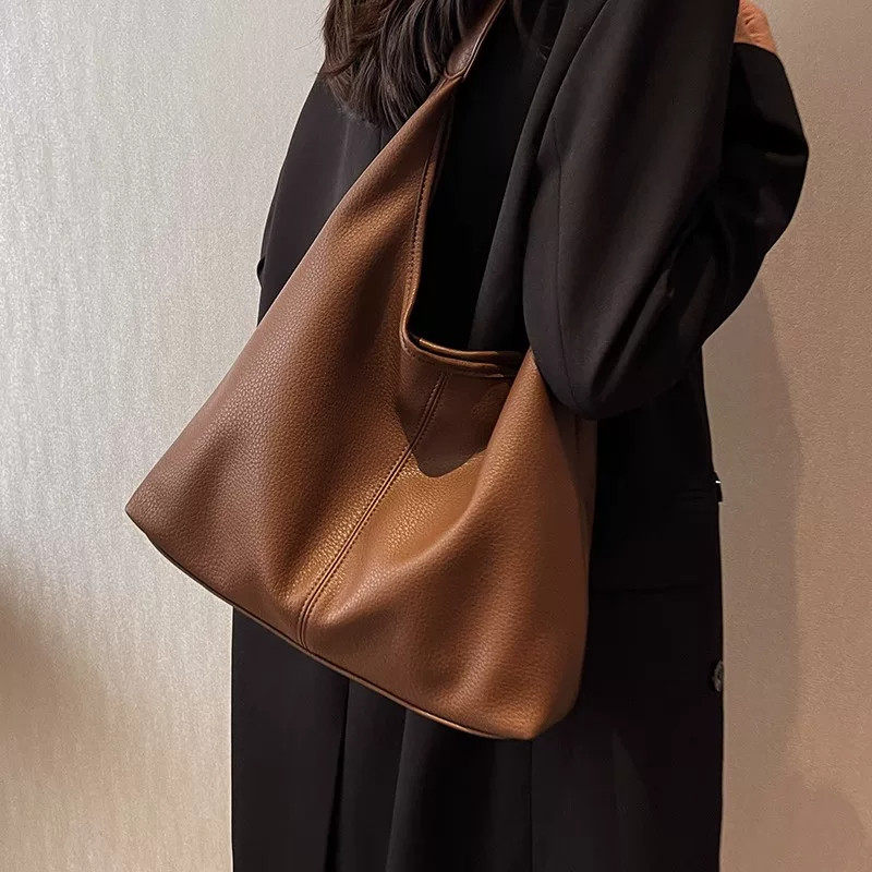 日本大容量包包女2026软皮腋下单肩包子母水桶女士上班通勤托特包