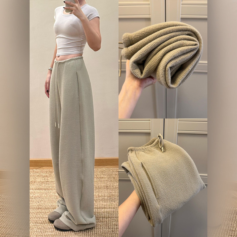 米兰风MDCW卡其色香蕉卫裤女秋季2025新款宽松直筒运动弯刀阔腿裤
